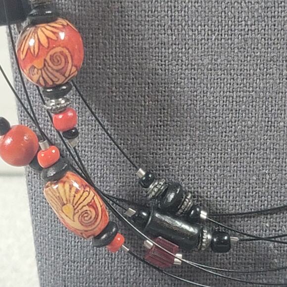 Black Red 6 Strand Wooden Floral Design Beads Pewter Spacers 8" Necklace - Picture 5 of 5